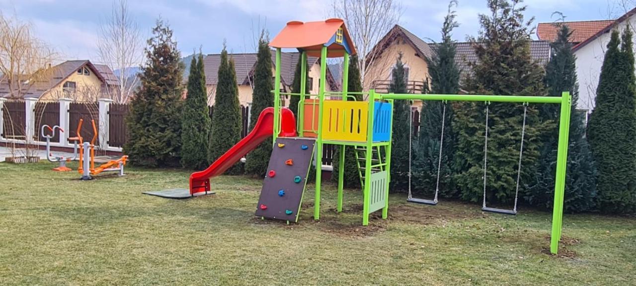 Pensiunea Dara Rîşnov Buitenkant foto