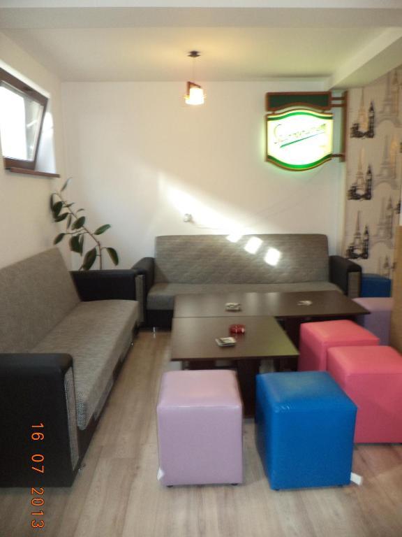 Pensiunea Dara Rîşnov Buitenkant foto